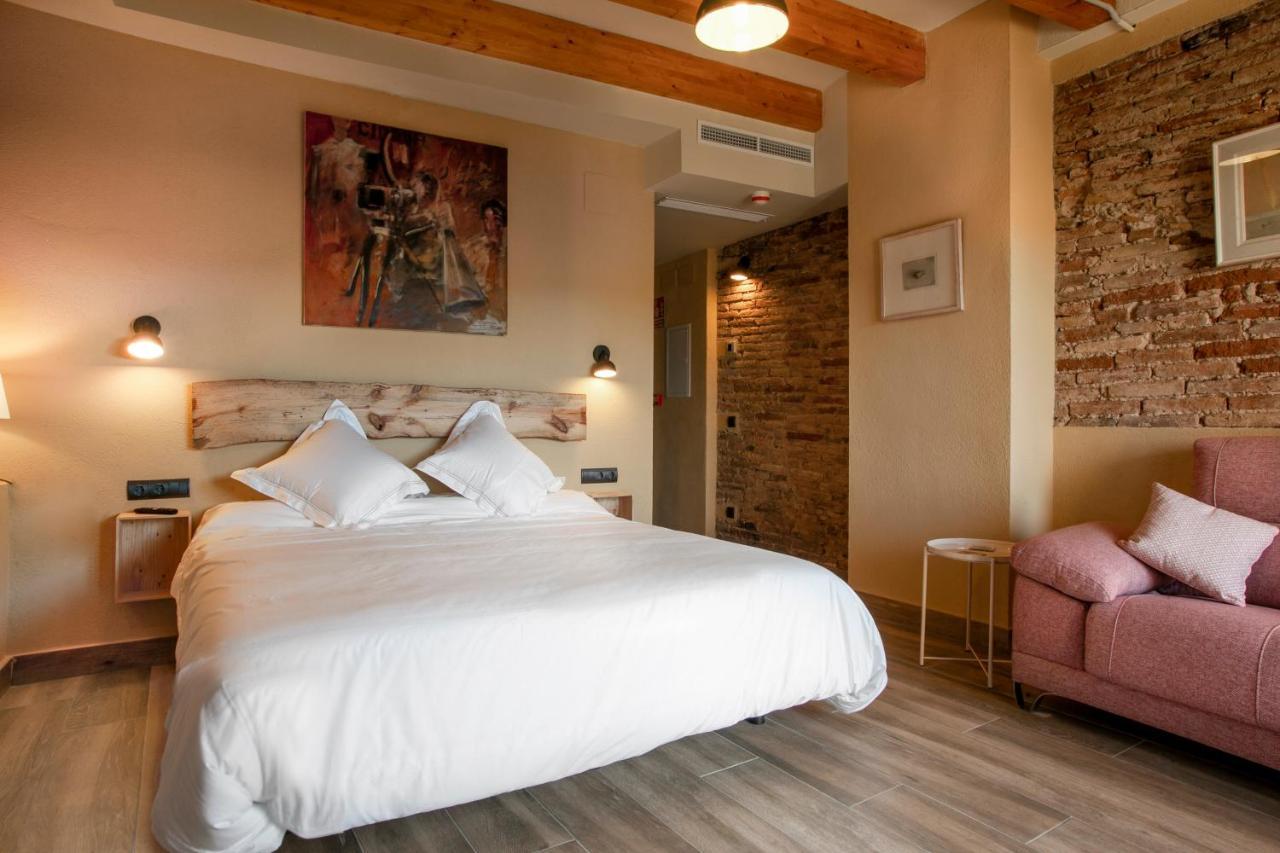 Priorat Aparthotel Falset Extérieur photo
