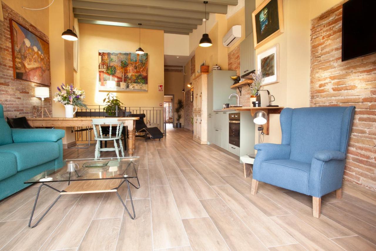 Priorat Aparthotel Falset Extérieur photo